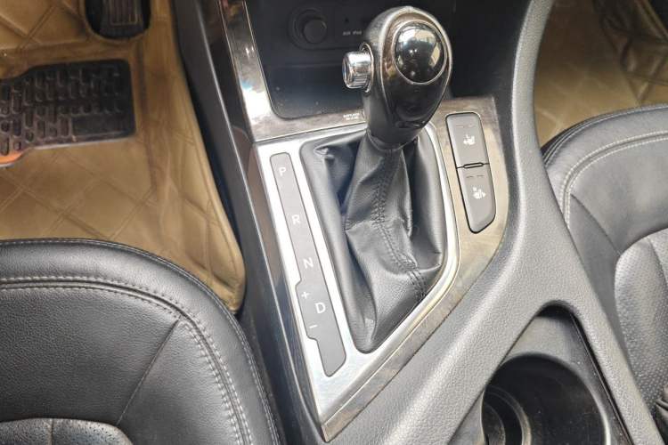 Used Kia K5 2012 2.0L Automatic Premium Gear Lever