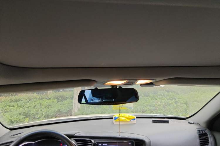Used Kia K5 2012 2.0L Automatic DLX Headliner