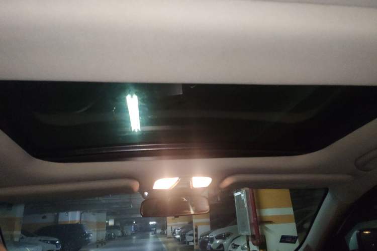 Used Kia K5 2012 2.0L Automatic GLS Headliner