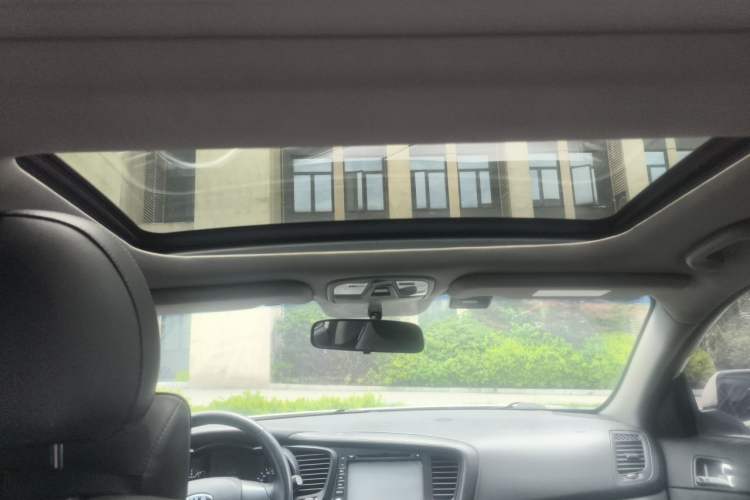Used Kia K5 2012 2.0L Automatic DLX Headliner