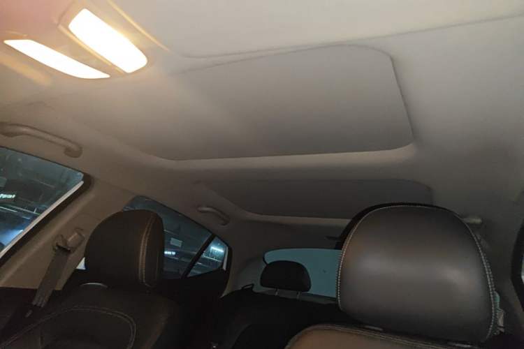 Used Kia K5 2012 2.0L Automatic DLX Headliner