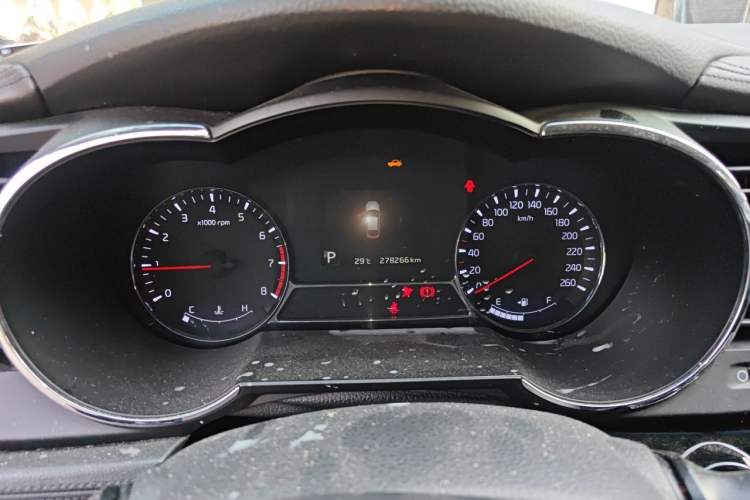 Used Kia K5 2012 2.0L Automatic DLX Instrument Cluster
