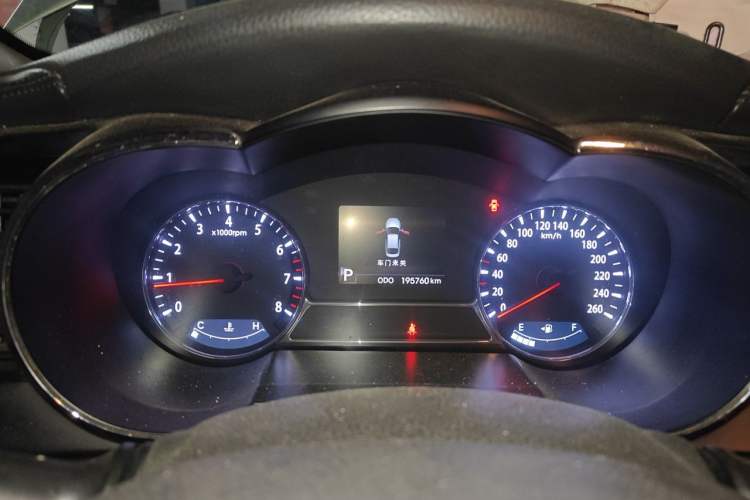 Used Kia K5 2012 2.0L Automatic DLX Instrument Cluster