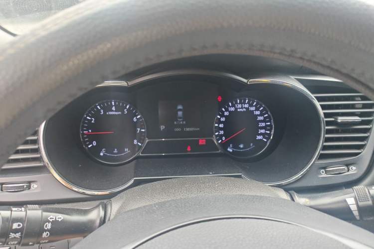Used Kia K5 2012 2.0L Automatic DLX Instrument Cluster