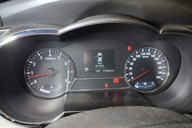 Used Kia K5 2012 2.0L Automatic DLX Instrument Cluster