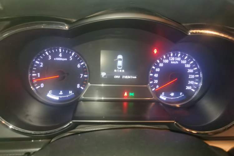 Used Kia K5 2012 2.0L Automatic DLX Instrument Cluster