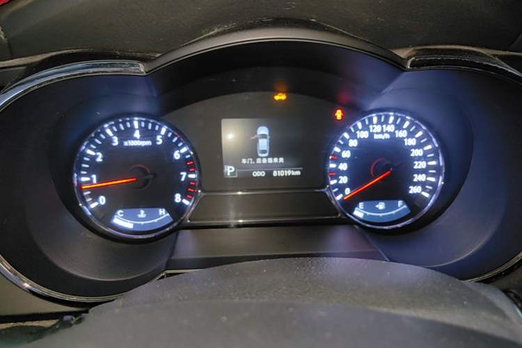 Used Kia K5 2012 2.0L Automatic DLX Instrument Cluster