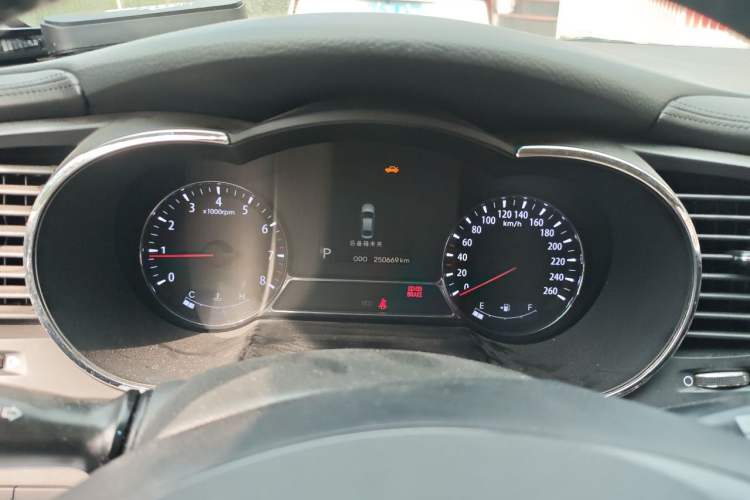 Used Kia K5 2012 2.0L Automatic DLX Instrument Cluster