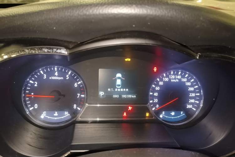 Used Kia K5 2012 2.0L Automatic DLX Instrument Cluster