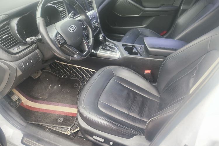 Used Kia K5 2012 2.4L Automatic Premium Interior 1