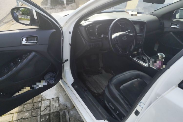 Used Kia K5 2012 2.0L Automatic DLX Interior 3