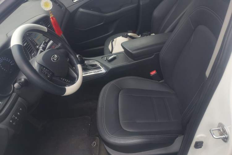 Used Kia K5 2012 2.0L Automatic DLX Left Front Seat