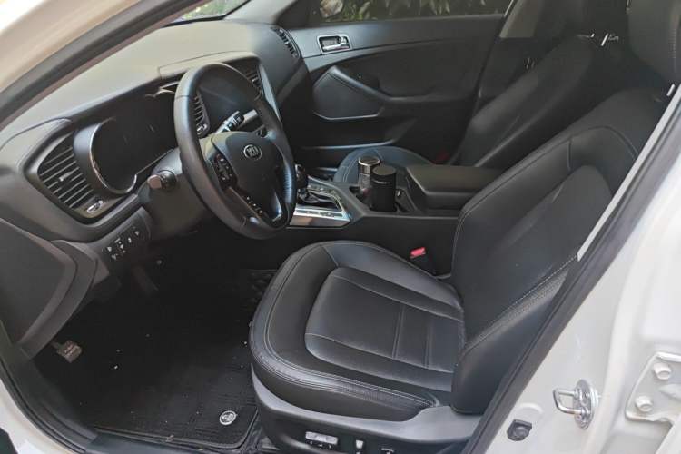 Used Kia K5 2012 2.0L Automatic DLX Left Front Seat
