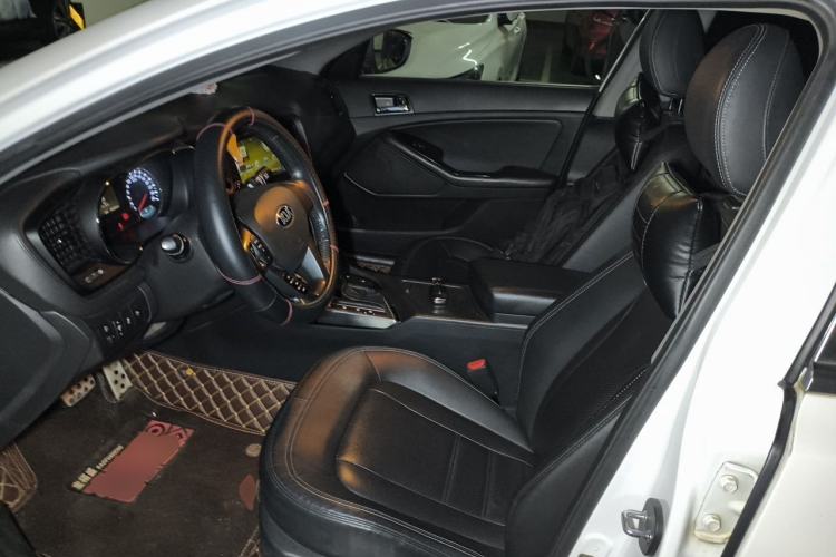 Used Kia K5 2012 2.0L Automatic DLX Left Front Seat