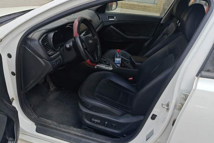 Used Kia K5 2012 2.0L Automatic DLX Left Front Seat