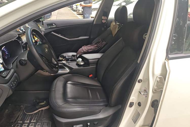 Used Kia K5 2012 2.0L Automatic DLX Left Front Seat