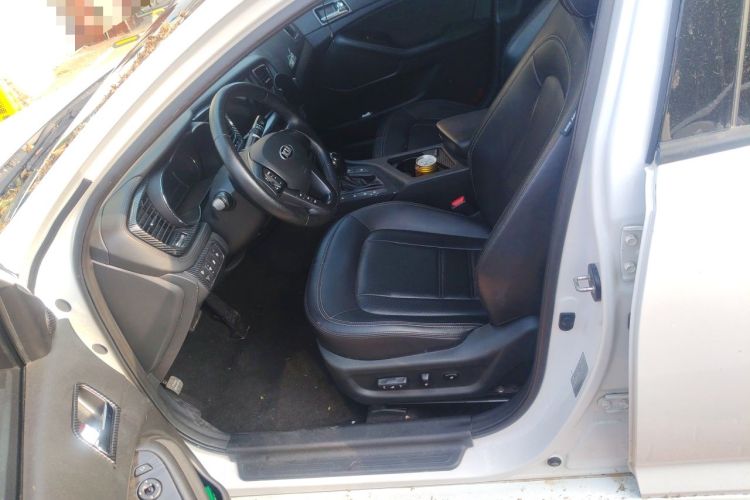 Used Kia K5 2012 2.0L Automatic DLX Left Front Seat