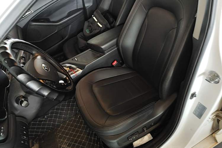 Used Kia K5 2012 2.0L Automatic GLS Left Front Seat