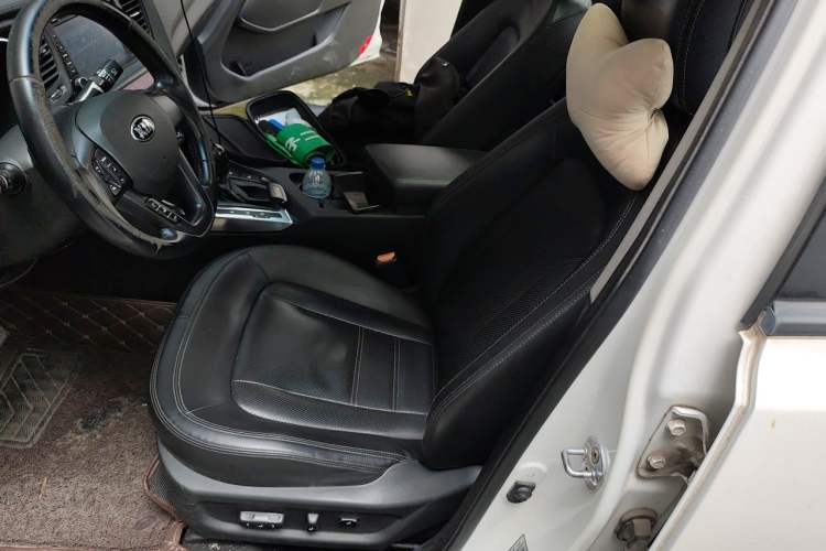 Used Kia K5 2012 2.0L Automatic DLX Left Front Seat