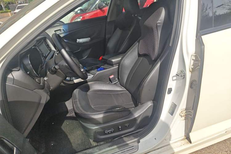 Used Kia K5 2012 2.0L Automatic DLX Left Front Seat