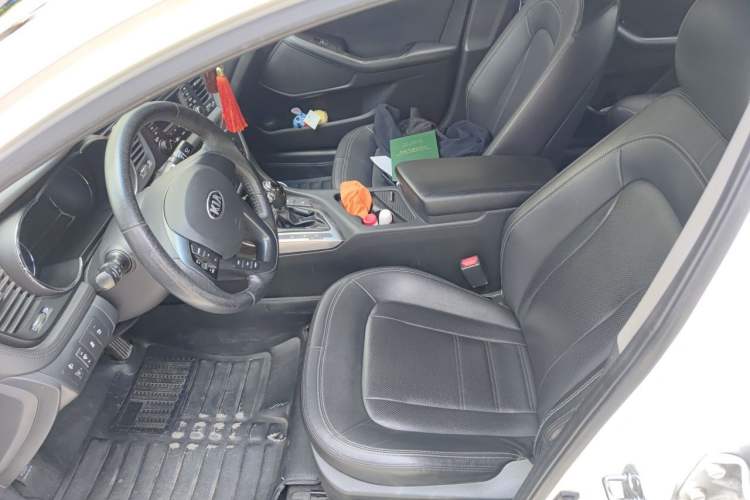 Used Kia K5 2012 2.0L Automatic DLX Left Front Seat