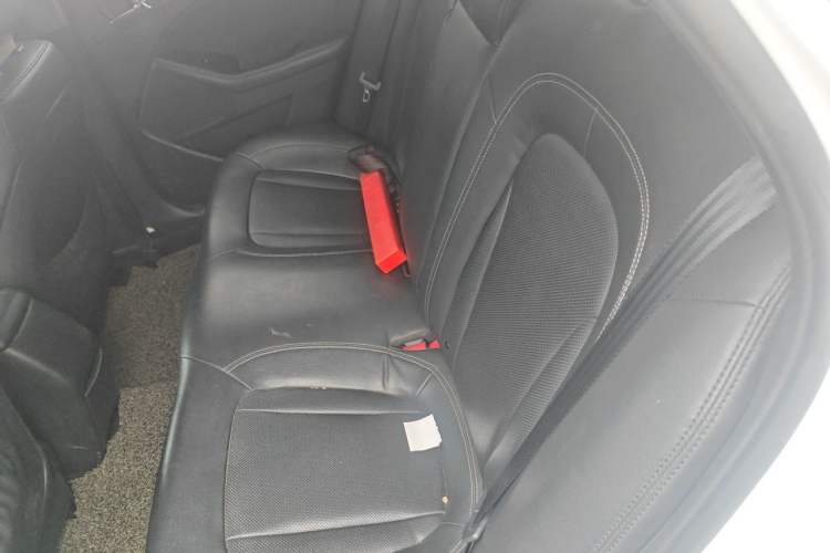 Used Kia K5 2012 2.0L Automatic DLX Left Rear Seat