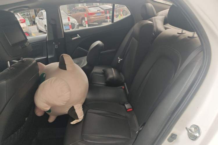 Used Kia K5 2012 2.0L Automatic DLX Left Rear Seat