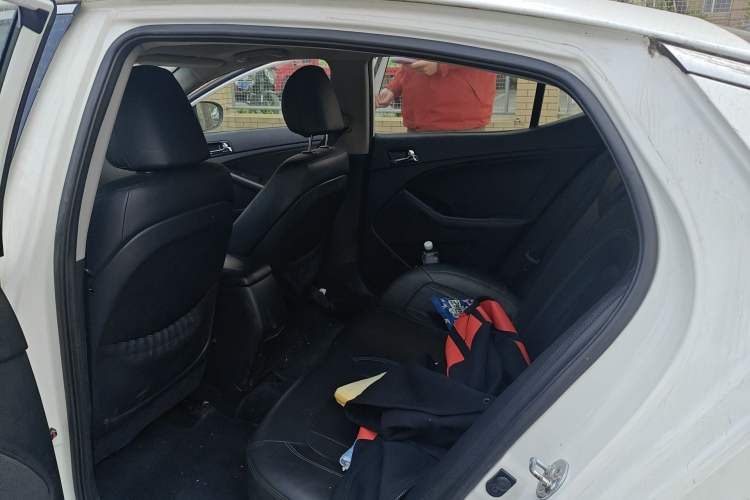 Used Kia K5 2012 2.0L Automatic DLX Left Rear Seat