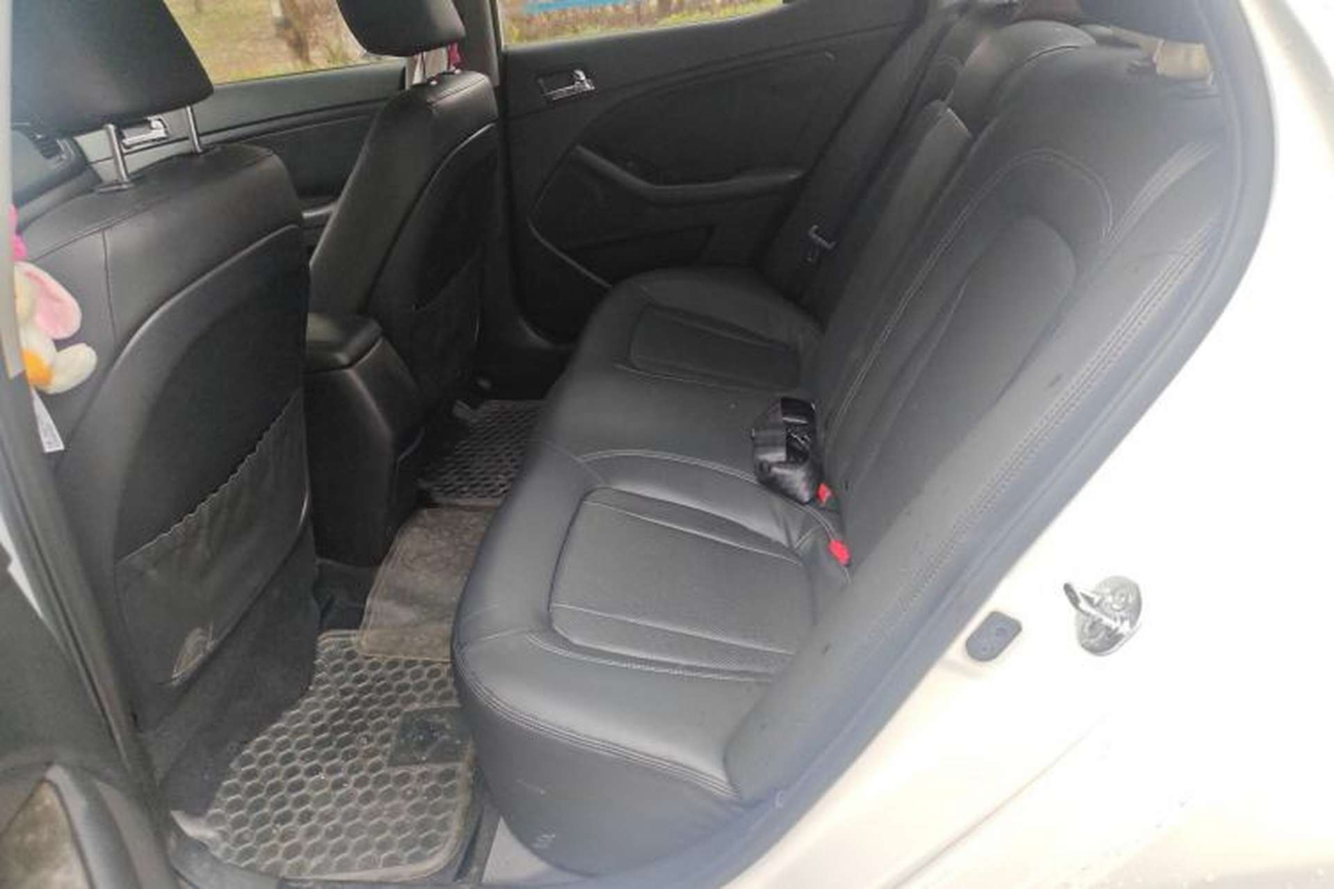 Used Kia K5 2012 2.0L Automatic DLX Left Rear Seat