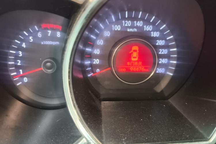 Used Kia K5 2012 2.0L Manual GL Odometer Close Up