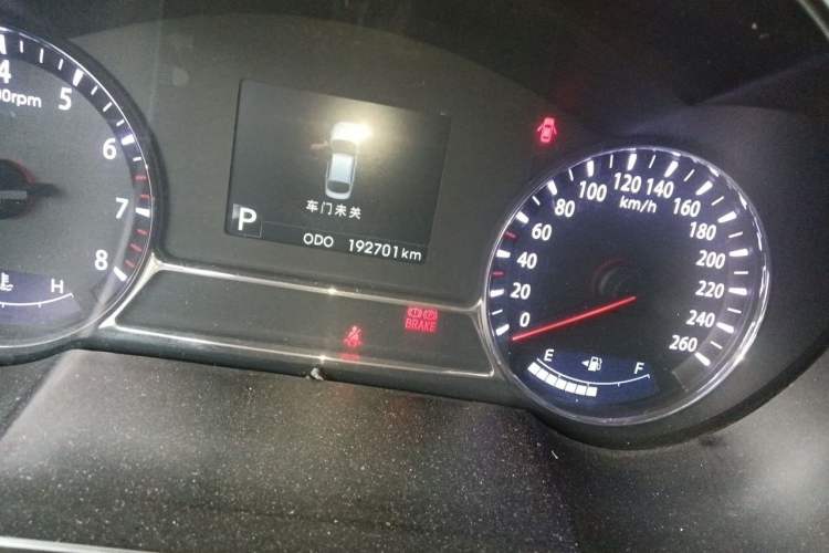 Used Kia K5 2012 2.0L Automatic DLX Odometer Close Up