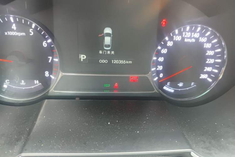 Used Kia K5 2012 2.0L Automatic DLX Odometer Close Up