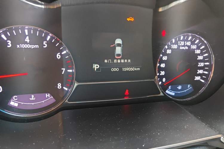Used Kia K5 2012 2.0L Automatic DLX Odometer Close Up