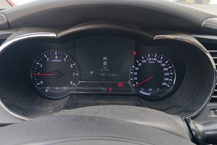Used Kia K5 2012 2.0L Automatic DLX Odometer Close Up