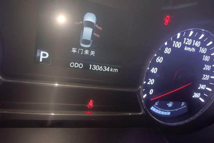 Used Kia K5 2012 2.0L Automatic DLX Odometer Close Up