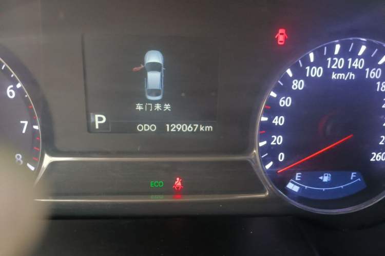 Used Kia K5 2012 2.0L Automatic DLX Odometer Close Up