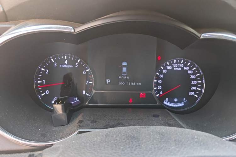 Used Kia K5 2012 2.0L Automatic DLX Odometer Close Up