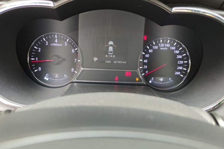 Used Kia K5 2012 2.0L Automatic DLX Odometer Close Up