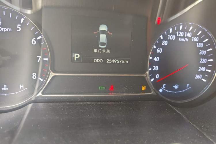 Used Kia K5 2012 2.0L Automatic DLX Odometer Close Up