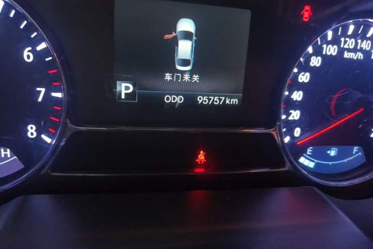 Used Kia K5 2012 2.0L Automatic DLX Odometer Close Up