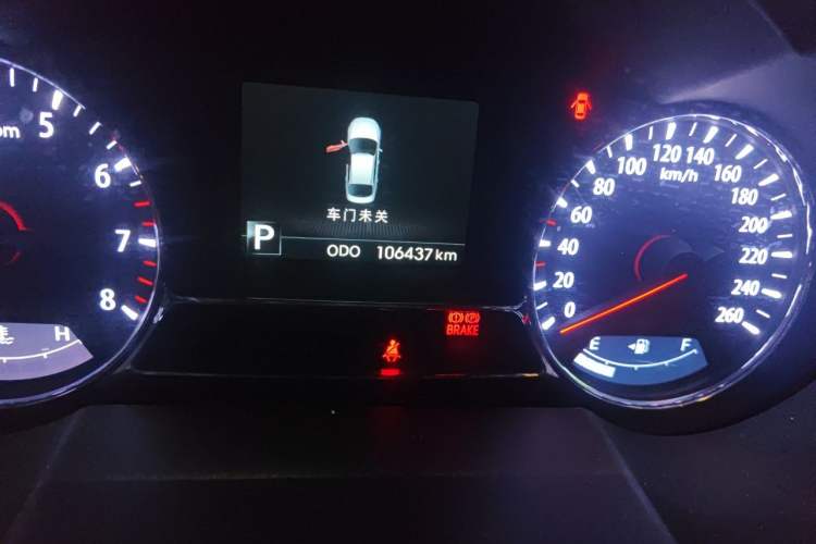 Used Kia K5 2012 2.0L Automatic DLX Odometer Close Up