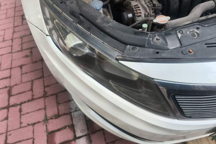 Used Kia K5 2012 2.0L Manual GL Right Front Headlight