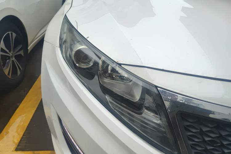 Used Kia K5 2012 2.0L Automatic DLX Right Front Headlight