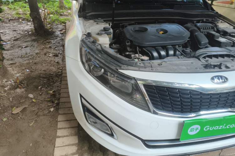 Used Kia K5 2012 2.0L Automatic DLX Right Front Headlight