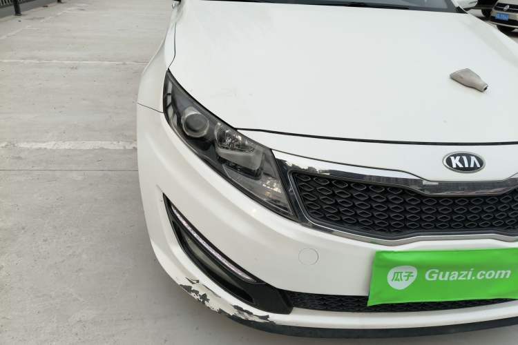 Used Kia K5 2012 2.0L Automatic DLX Right Front Headlight