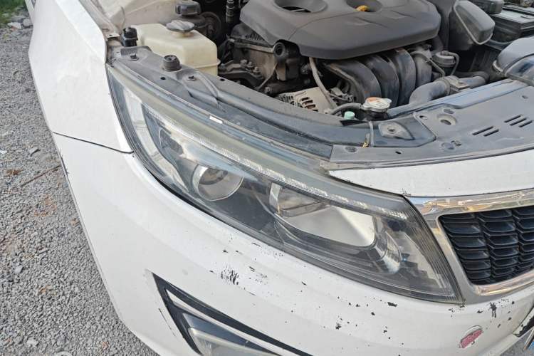 Used Kia K5 2012 2.0L Automatic DLX Right Front Headlight