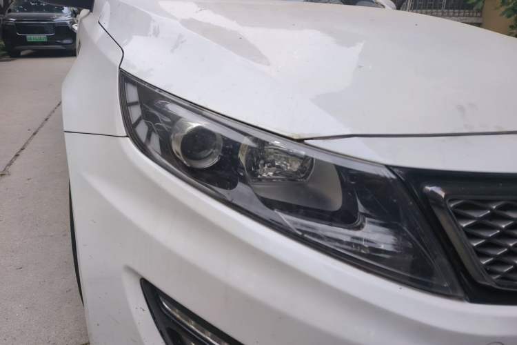 Used Kia K5 2012 2.4L Automatic DLX Right Front Headlight