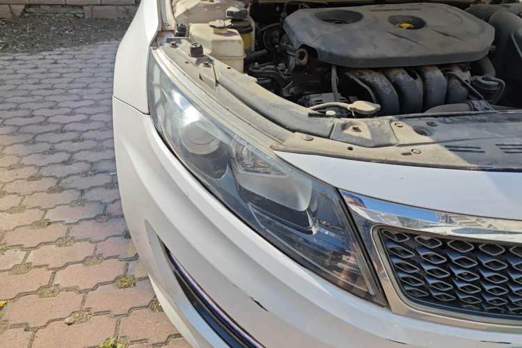 Used Kia K5 2012 2.0L Automatic DLX Right Front Headlight