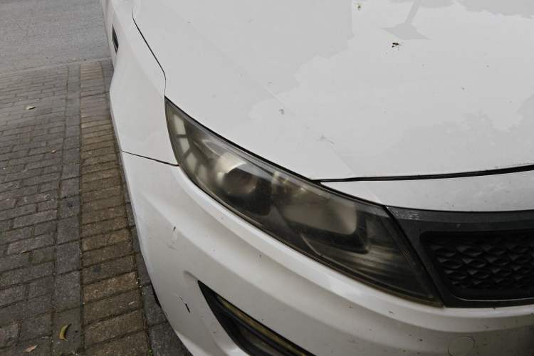 Used Kia K5 2012 2.0L Automatic DLX Right Front Headlight