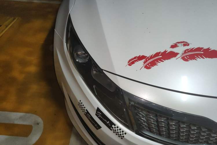 Used Kia K5 2012 2.0L Automatic GLS Right Front Headlight